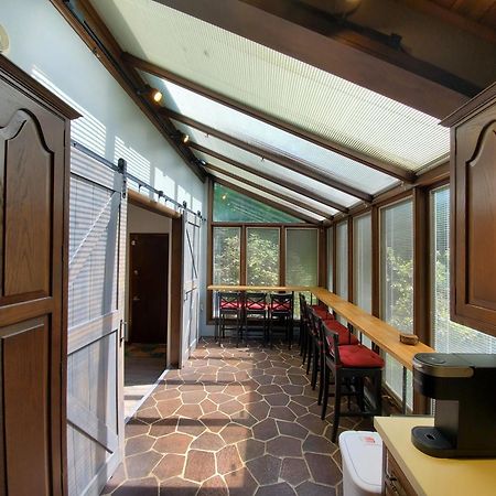 Walk To Pool & Beach - Spacious Gateway, Hot Tub, Game Room Pocono Country Place Exterior foto