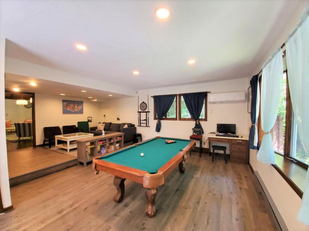 Walk To Pool & Beach - Spacious Gateway, Hot Tub, Game Room Pocono Country Place Exterior foto